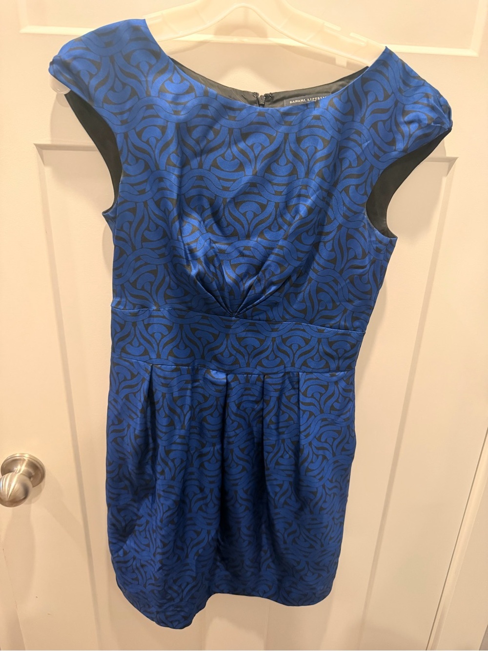 Banana Republic 100% Silk Blue Black Jacquard Fit Flare Dress Size 6
